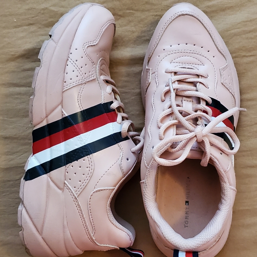 Tommy Hilfiger light pink shoes